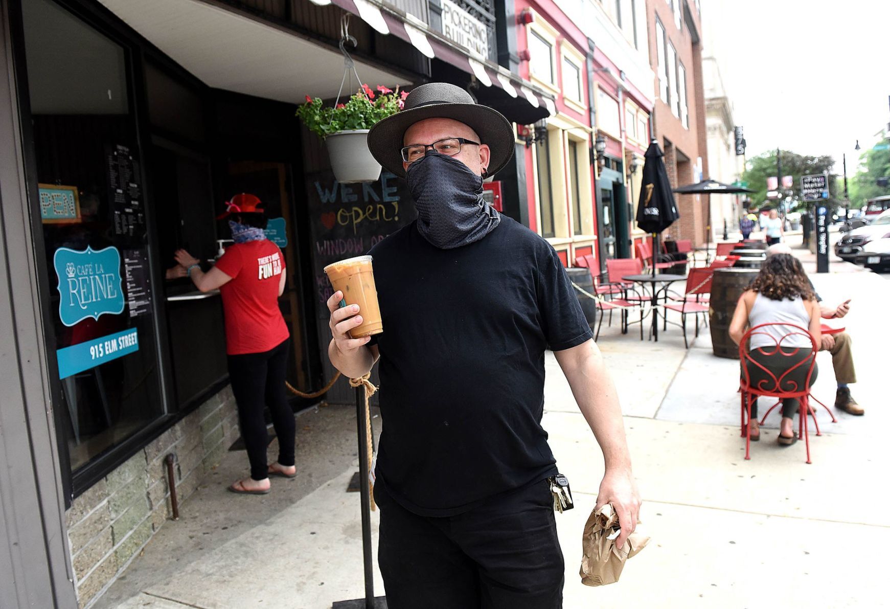 Grabbing an iced coffee